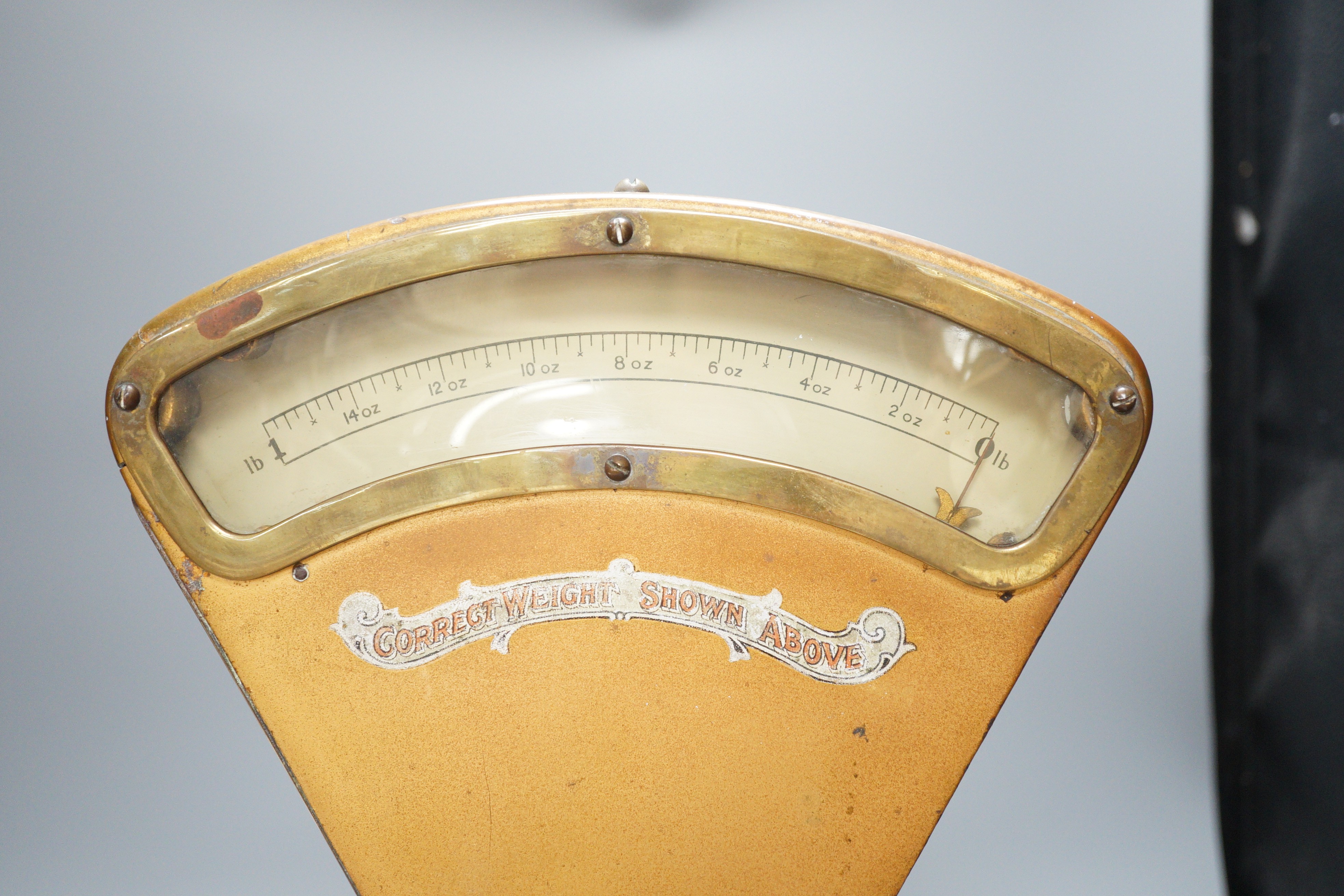 A Young Son & Marlow confectioner's weighing scale, 44cm